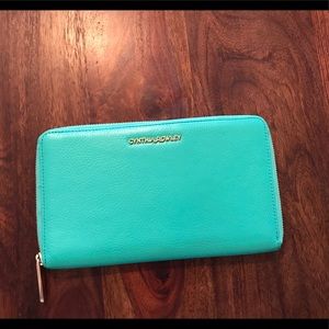 Cynthia Rowley travel wallet